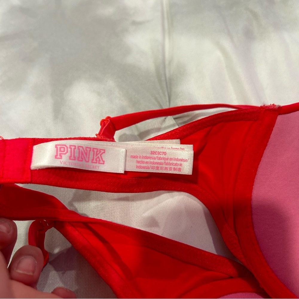 Pink bra - Picture 3 of 3